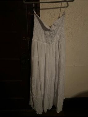 Women’s Strapless White Smocked Maxi Dress